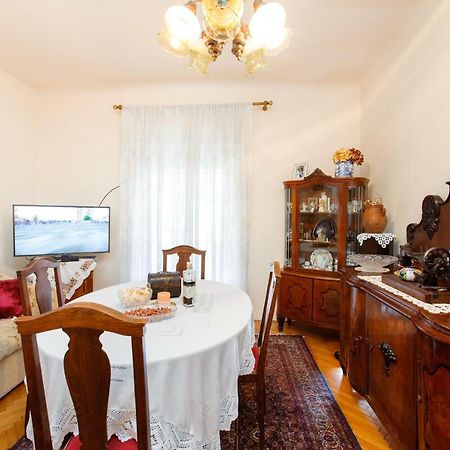 Apartment Dragana Kaštela Exteriör bild