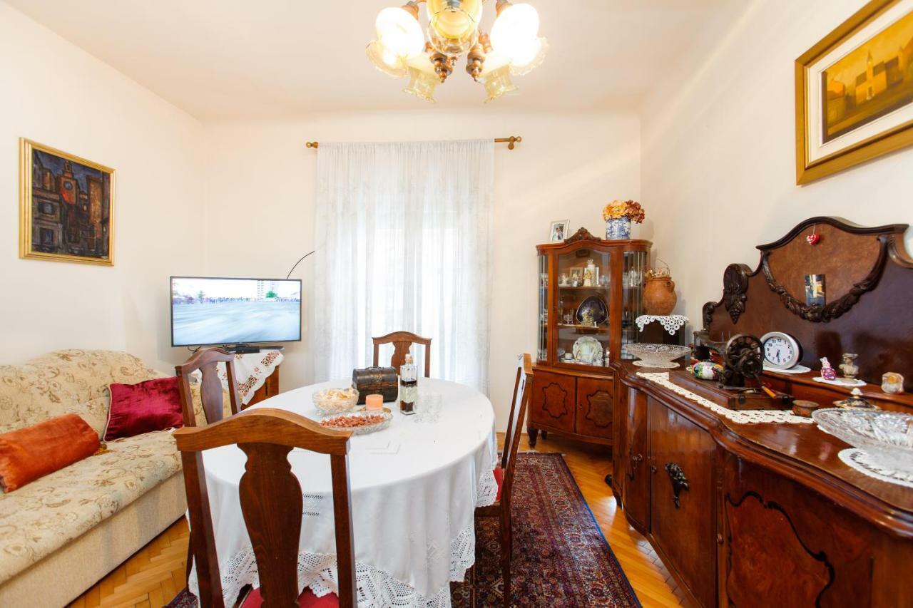 Apartment Dragana Kaštela Exteriör bild
